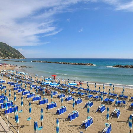 Nice Apartment In Moneglia With Kitchen Esterno foto